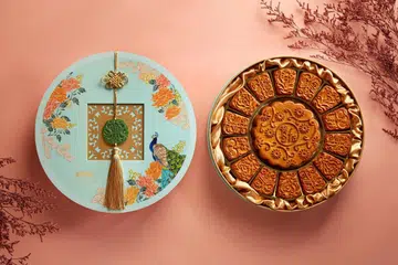 Mooncakes, Mid-autumn Festival, Mooncake gift sets