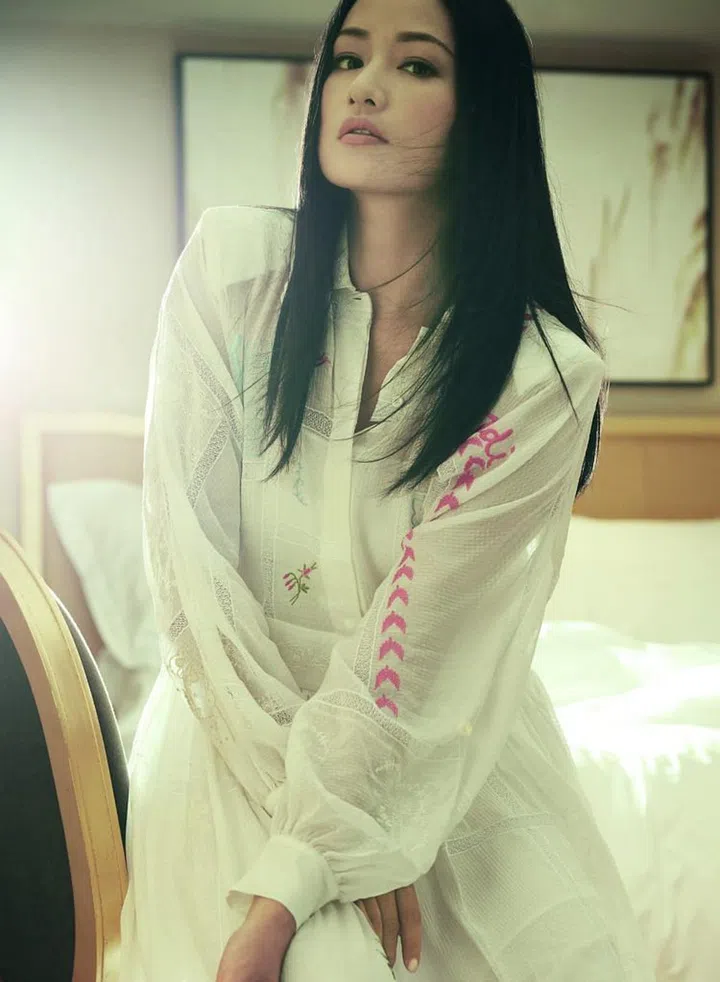 Cover story, Model, Celebrity, fashion