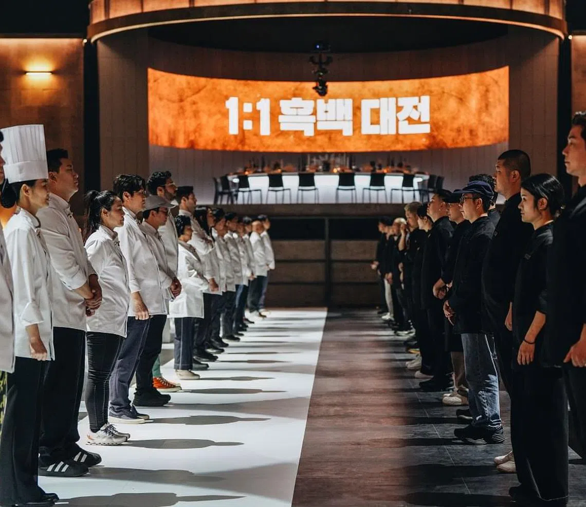 韩综《黑白大厨：料理阶级大战》花样百出名厨小将拼厨艺斗创新| ICON Singapore