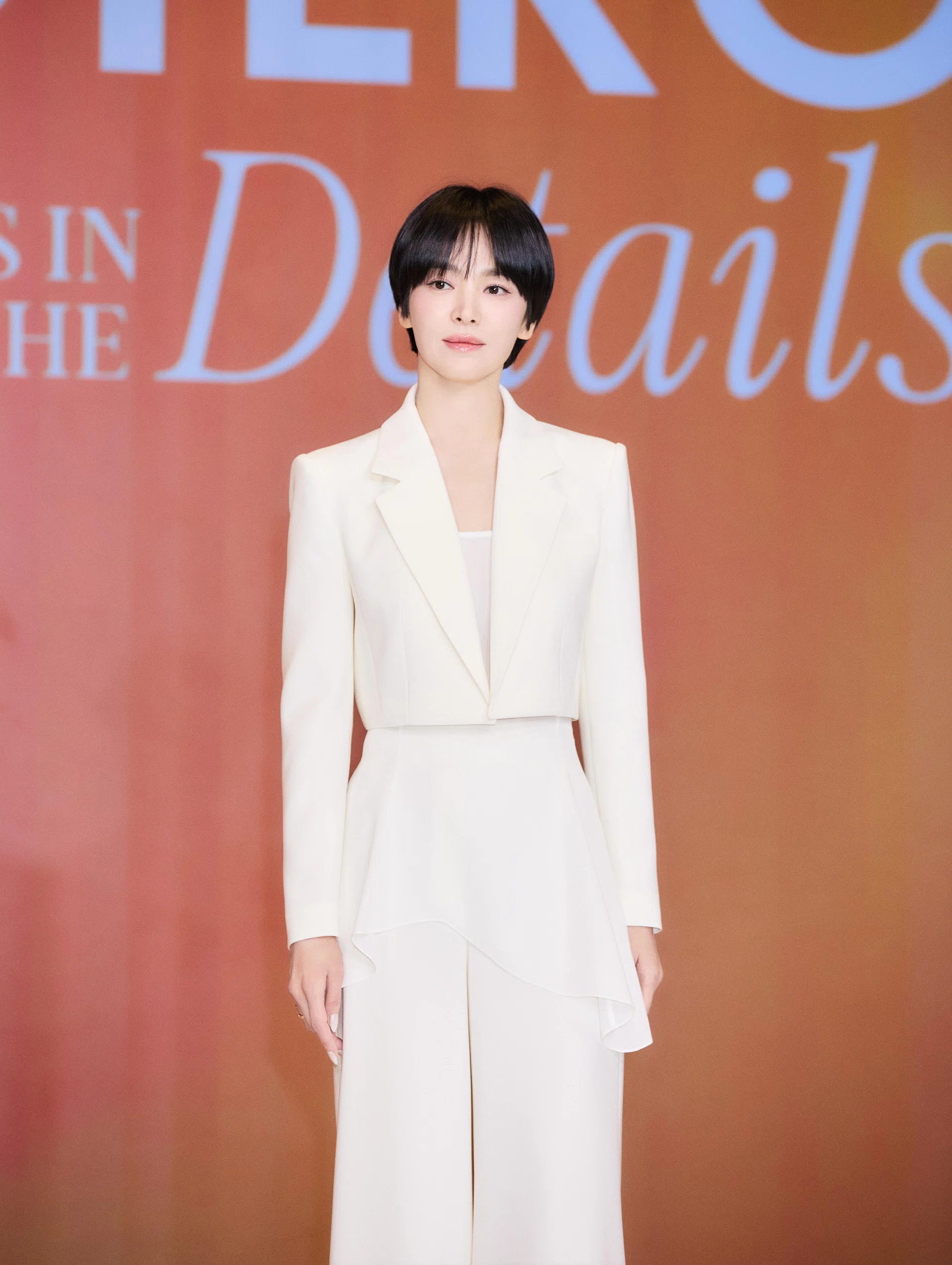  Merz Aesthetics, Song Hye-Kyo