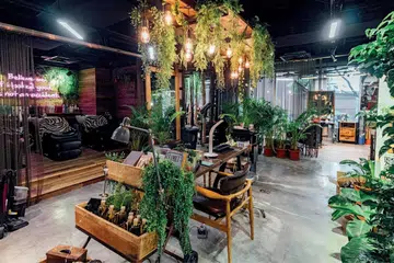 Hair Salon, Leekaja