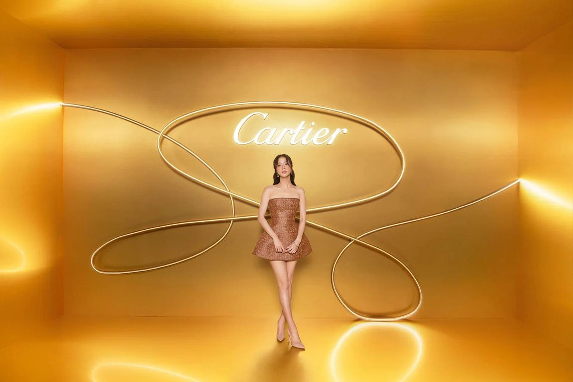 Cartier, Cartier Trinity, Cartier Trinity 100, Cartier Trinity Pop-up in Singapore, Jisoo, Jackson Wang, Jeff Satur, Jewellery