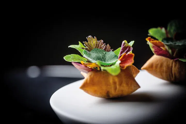 Addison以本土食材来展现加州美食的独特魅力与风采。Photo courtesy of Hublot