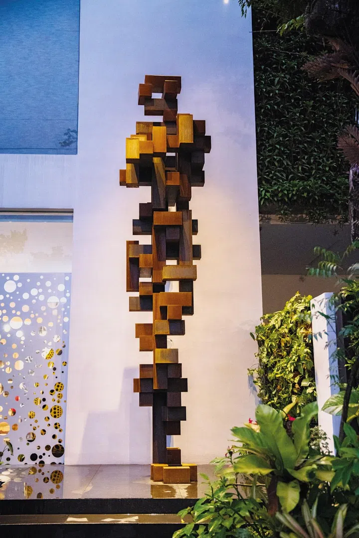 Lito Camacho, Kim Camacho, art collector, Yayoi Kusama