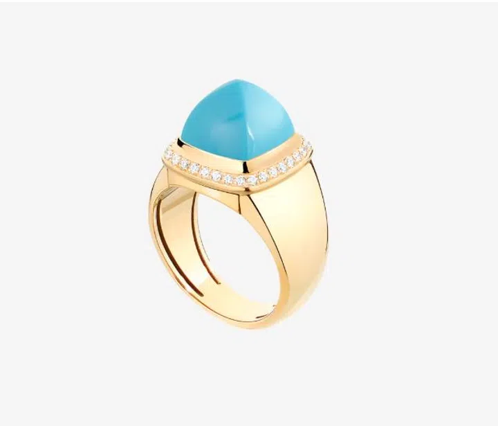 绿松石 Pain de Sucre系列可替换宝石戒指。