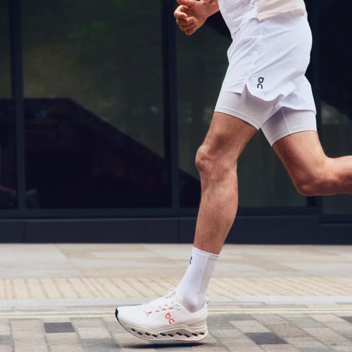 On, sport wear, running shoes, Cloudsurfer Max