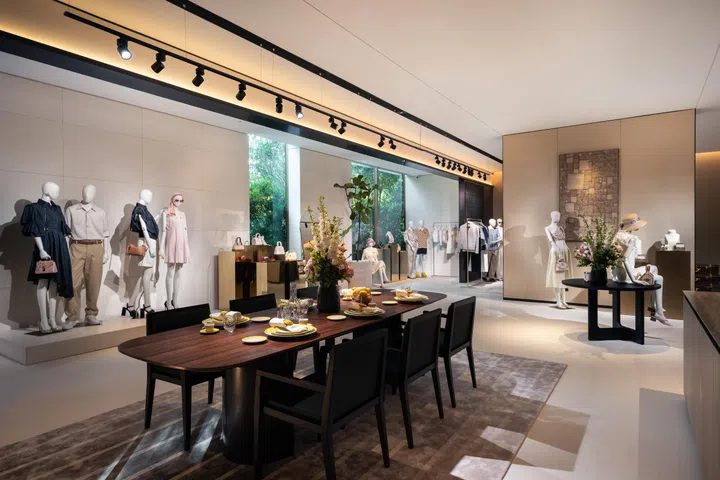 Louis Vuitton Resort 2026 Collection, Aman Singapore Gallery
