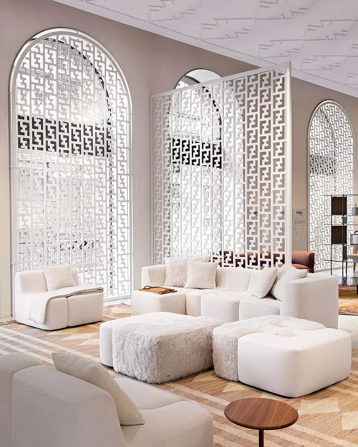Fendi F-Affair模块化沙发。Photo Courtesy of Fendi 