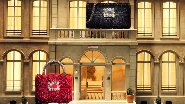 Holiday Campaign, Christmas, Gift Guide, Luxury Brands