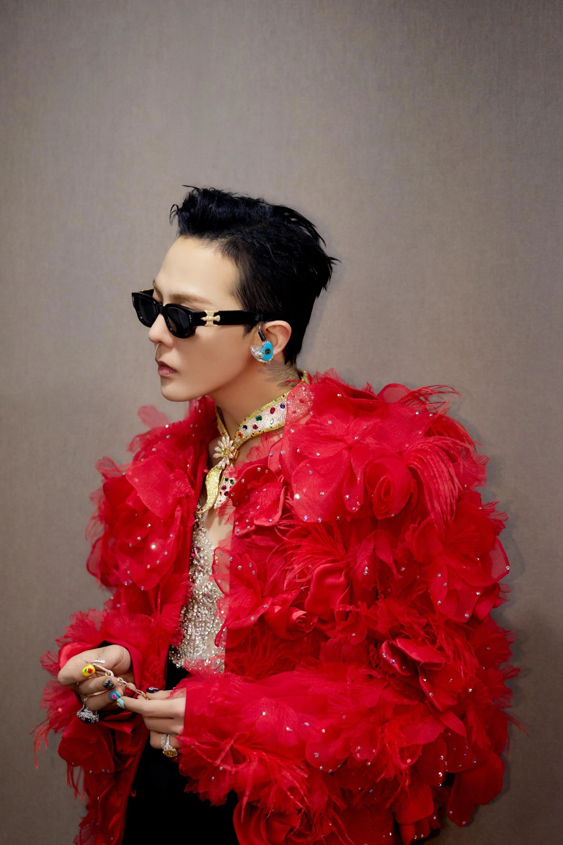 2009年6月15日纽约林肯中心爱丽丝塔利厅Kirsten Dunst 穿着罗达特礼服出席2009年美国时装设计师理事会Cfda时装奖颁奖典礼照片来源, image size:1920x2879