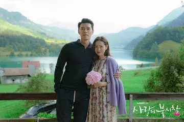 Crash Landing On You, Son Ye Jin, Hyun Bin, Jewellery, Watches, Chopard, BVLGARI, Chanel, Chaumet, mucha, couple ring, necklace, earrings, ring