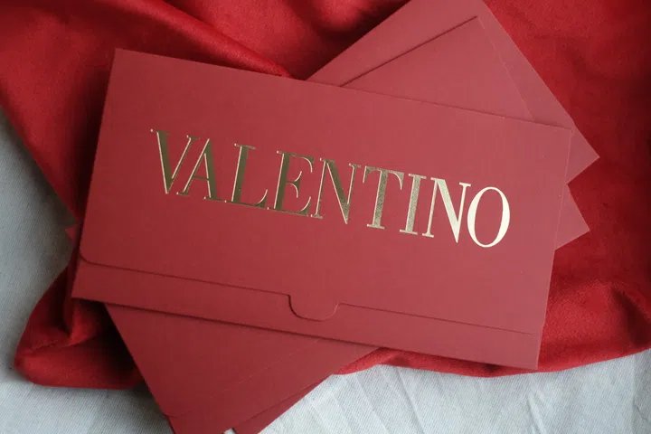 华伦天奴 Valentino, Ang Bao, 红包
