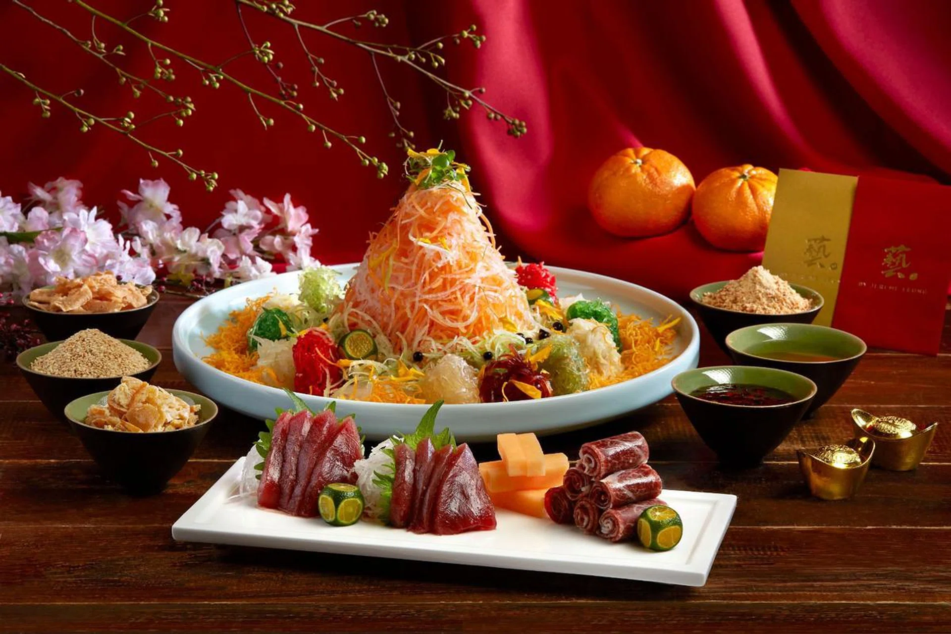 Yusheng, Chinese New Year, Lunar New Year, Lohei, Yu Sheng, 鱼生, Reunion dinner, Lifestyle, Food, Gourmet