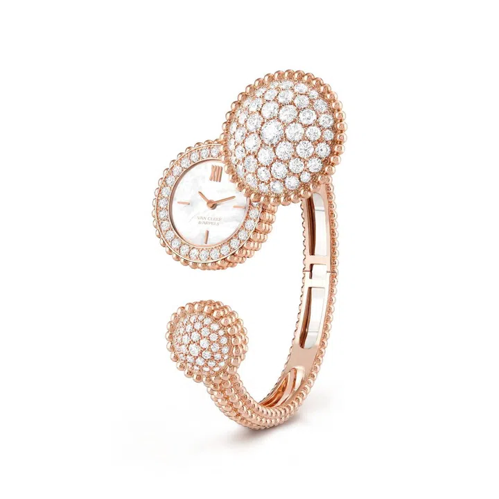 Perlée secret watch, small model. 25 mm rose gold case; rose gold bezel, round diamonds; white mother-of-pearl dial; rose gold bracelet, diamonds; quartz movement