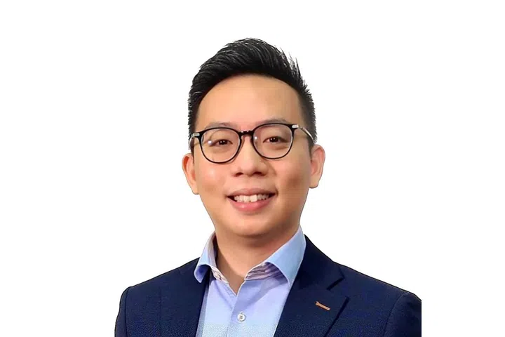 留学咨询机构Flying Chalks创始人兼总裁李宏伟预计，随着新加坡放宽了旅行限制，我国将会迎来更多国际学生前来留学。（图/受访者提供）