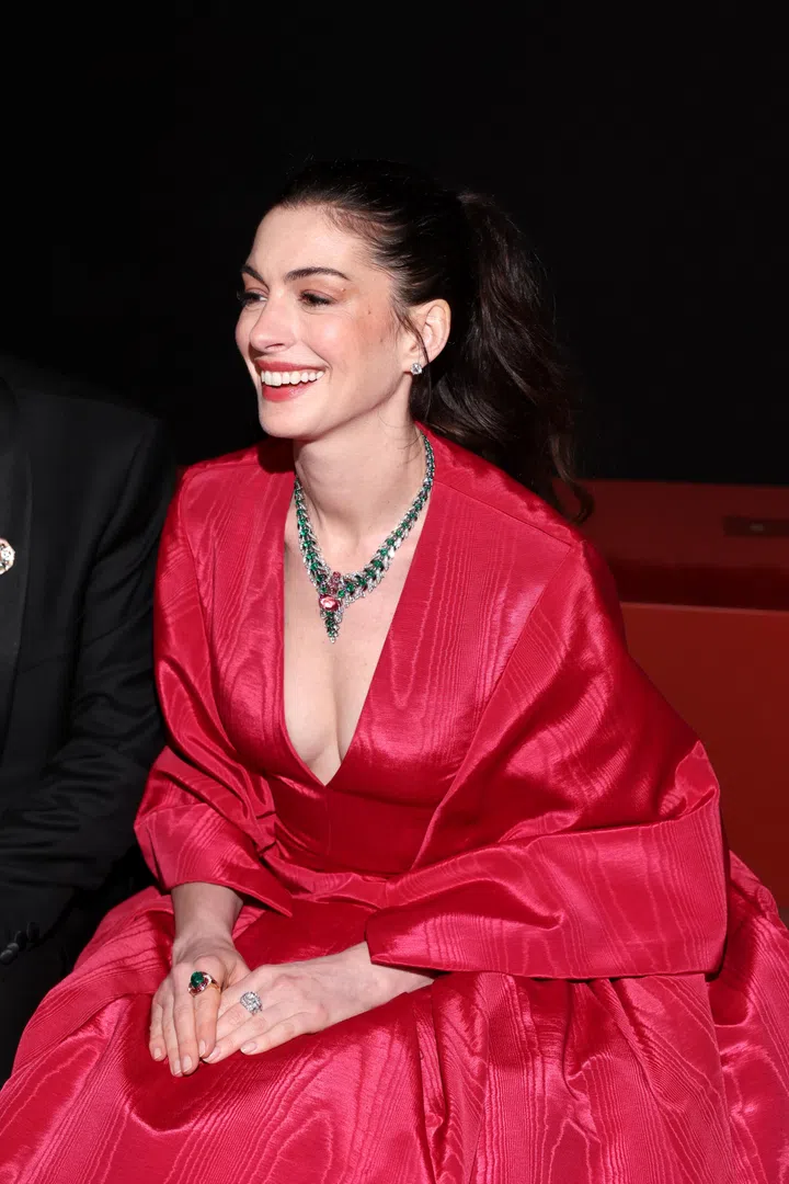Bvlgari, 宝格丽, 高级珠宝, 刘亦菲、Dua Lipa等亮相宝格丽Eclettica高级珠宝发布会, Anne Hathaway