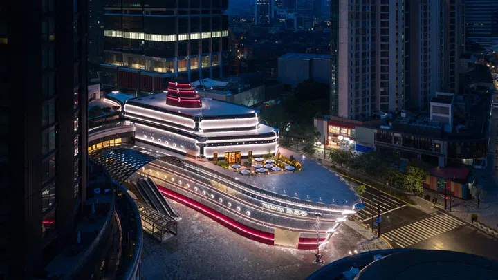 Louis Vuitton Shanghai Visionary Journeys