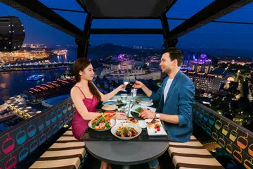 Cable Car Dining Couples Singapore