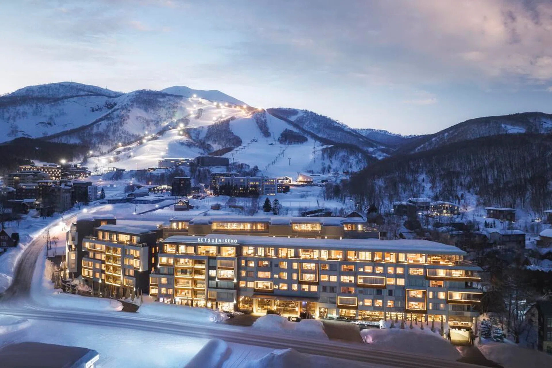 Skiing, niseko,japan