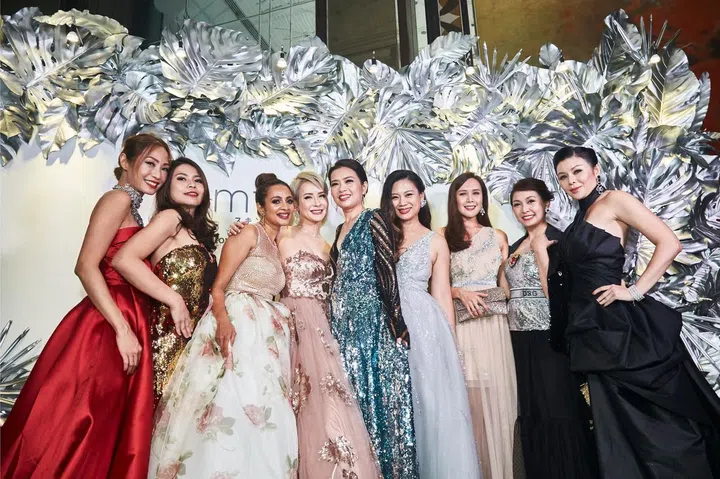 Tan Min Li, Marilyn Lum, Iroshini Chua, Celina Lin, Dr Ho Ching Lin, Tjin Lee, Beverly Chin, Kelly Keak & Sharel-Ho