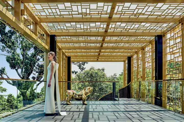 Bahareh badiei, Luxury home, Good Class Bungalow