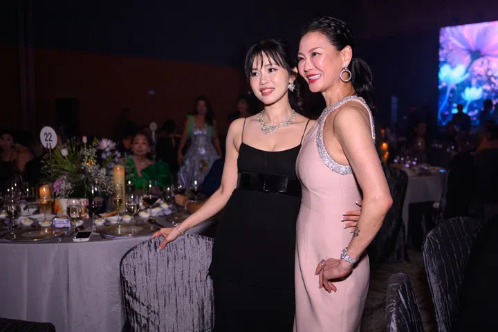 icon ball, icon ball 2026,friends
