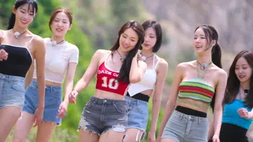 SINGLE'S INFERNO, from left: KIM Min-gee, LEE Joo-young, CHOI Mina Sue, KIM Go-eun, PARK Hee-sun, HAM Ye-jin, (Season 5, ep. 502, aired Jan. 20, 2026). photo: ©Netflix / Courtesy Everett Collection