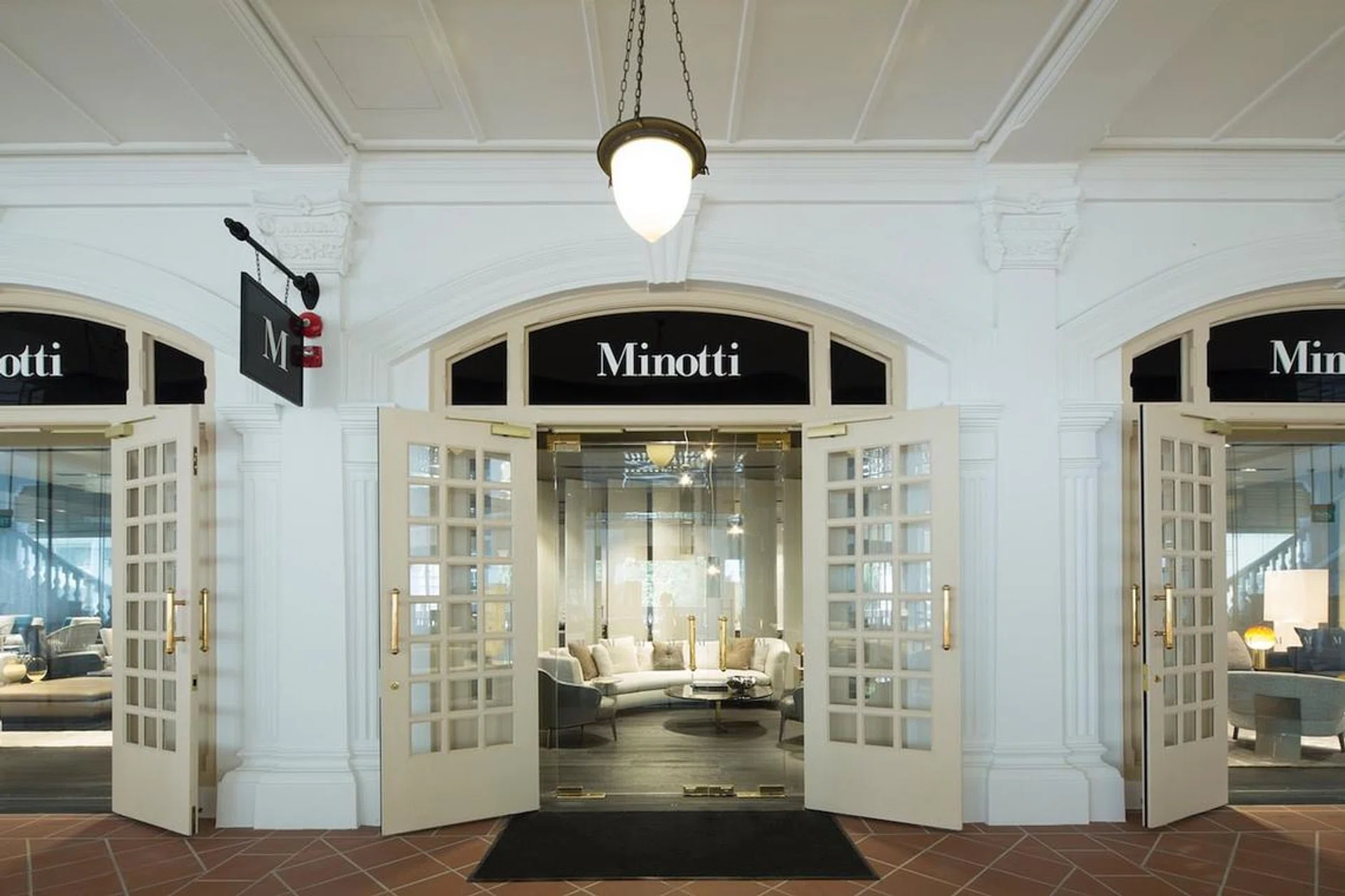 Minotti, Raffles Hotel Singapore, luxury furniture brand, Italy, showroom, Rodolfo Dordoni
