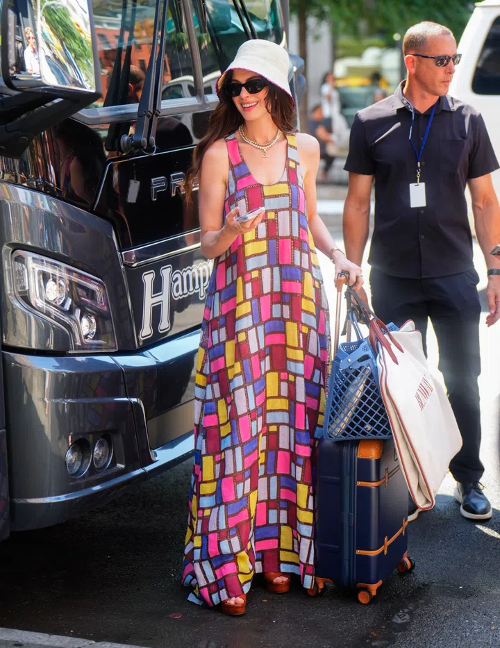 7/21/25
Anne Hathaway is seen on the set of "Devil Wears Prada 2" in Chelsea, Manhattan on July 21, 2025 in New York City. (Photo by XNY/starmaxinc.com/Newscom/Sipa USA)