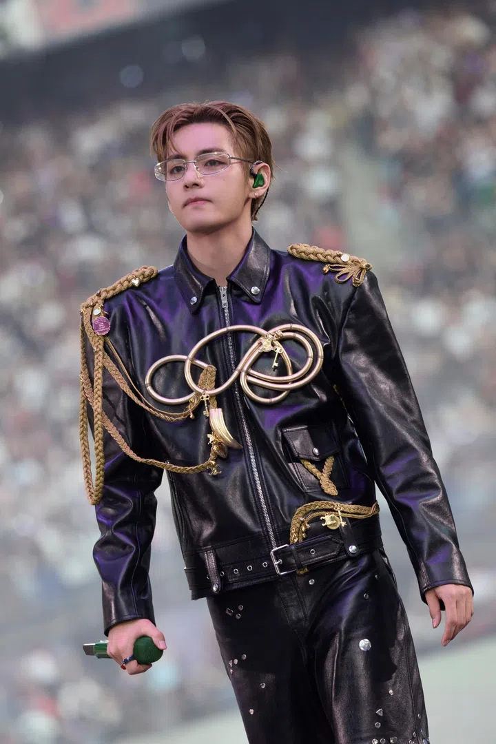 Celine,V, BTS Arirang world tour