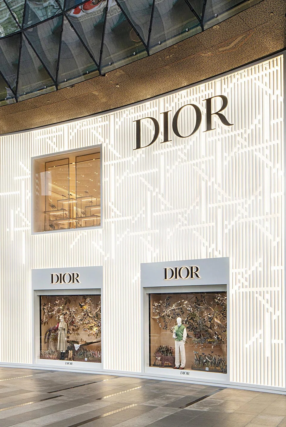 Dior设立三层式精品店
