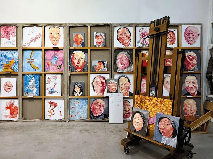 Fang Li Jun, Chinese Artist, 方力钧