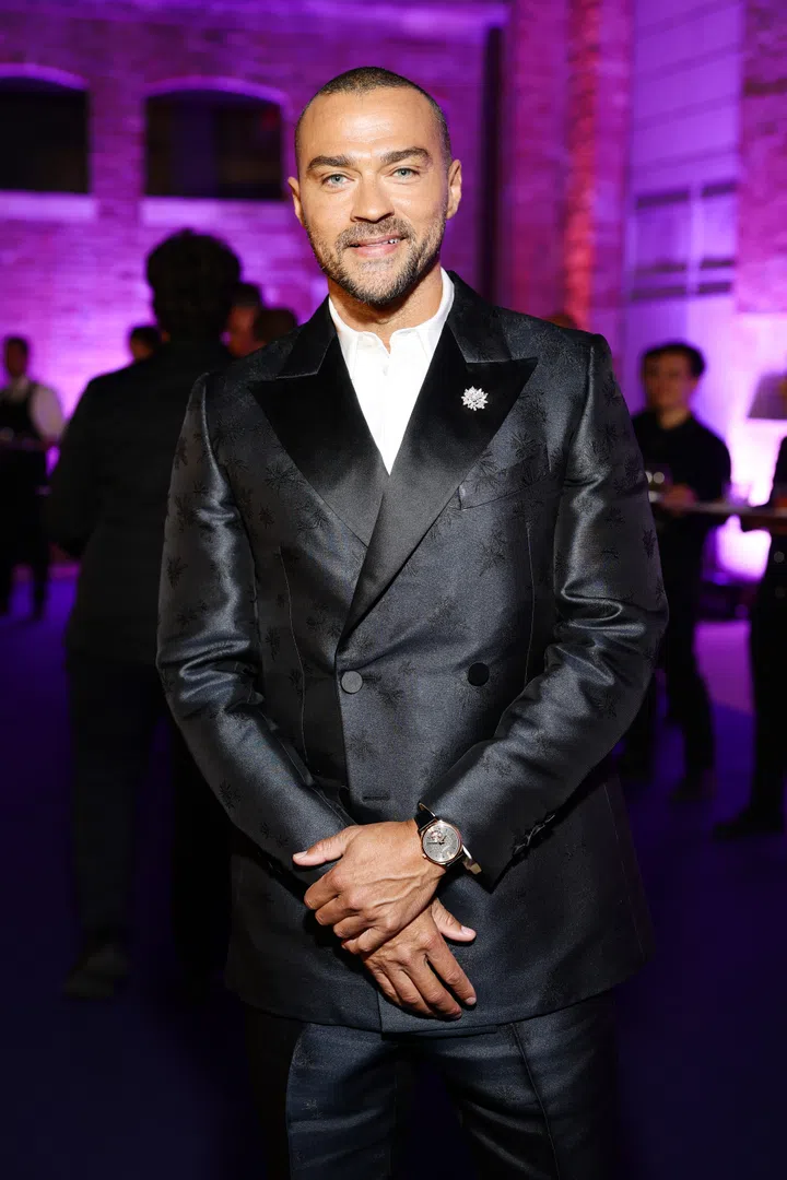 VENICE, ITALY - AUGUST 31: Jesse Williams attends the amfAR Gala Venezia 2025 presented by World Gold Council at Arsenale on August 31, 2025 in Venice, Italy. (Photo by Andreas Rentz/Getty Images for amfAR)