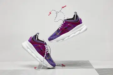 Versace, Versace Chain reaction sneakers, Versace sneakers, Fall Winter 2018, Trends, Fashion