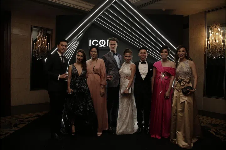 Nigel Lin, Jacqueline Wang, Julia Bensily, Lucas Miullez, Sammi Lim, John Cheng, Pek Lay Peng & Carol-Shieh