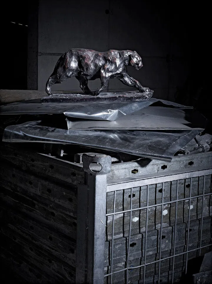 在装修中的和平街13号精品店。