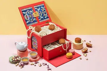 Mooncakes, Mid-Autumn Festival 2020, Mid-Autumn Festival, Mooncake boxes, Mooncake box designs, Mooncake gift box, gift boxes, mooncakes 2020