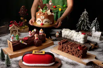 Christmas 2022, Christmas, Christmas Log Cakes, Log cakes, Logcake, Cakes, Festive treats, Gourmet, Food, Lifestyle