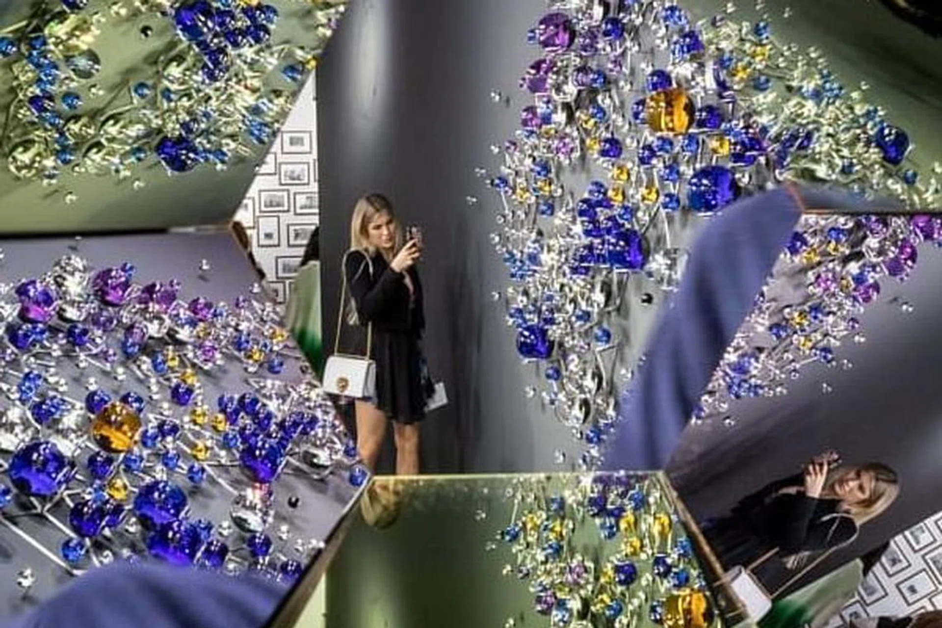 Art Basel’s Online Viewing Rooms
