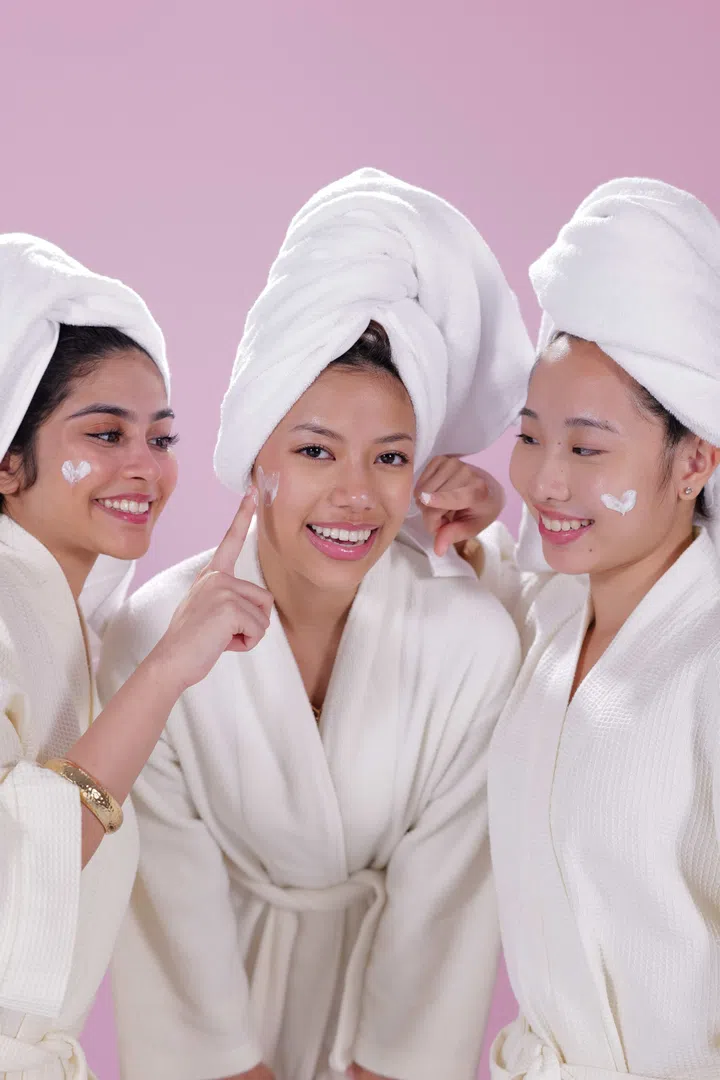 Alaaya Skin, Dr. Iroshini Chua, Ariana Chua