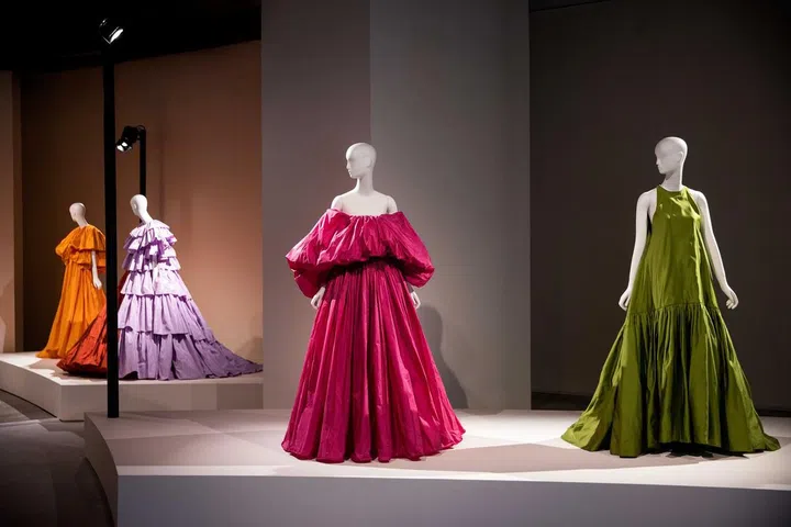 Valentino "再·诠释"展览第二站在北京举办。