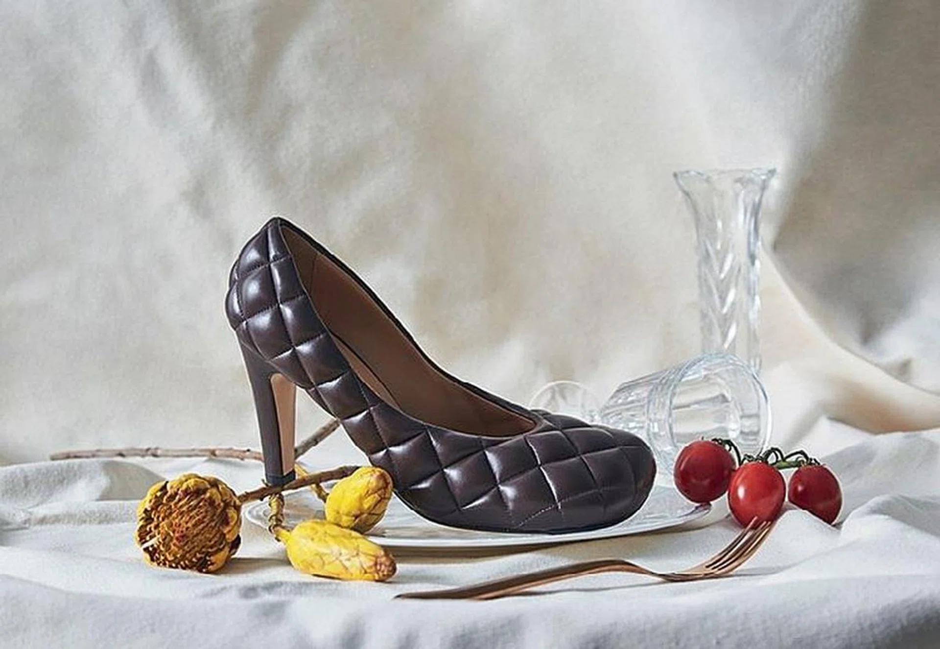 Bottega Veneta, The Pouch, Padded Sandals, Brand of the year, Daniel Lee, Fashion, Accessories, Shoes, Bags