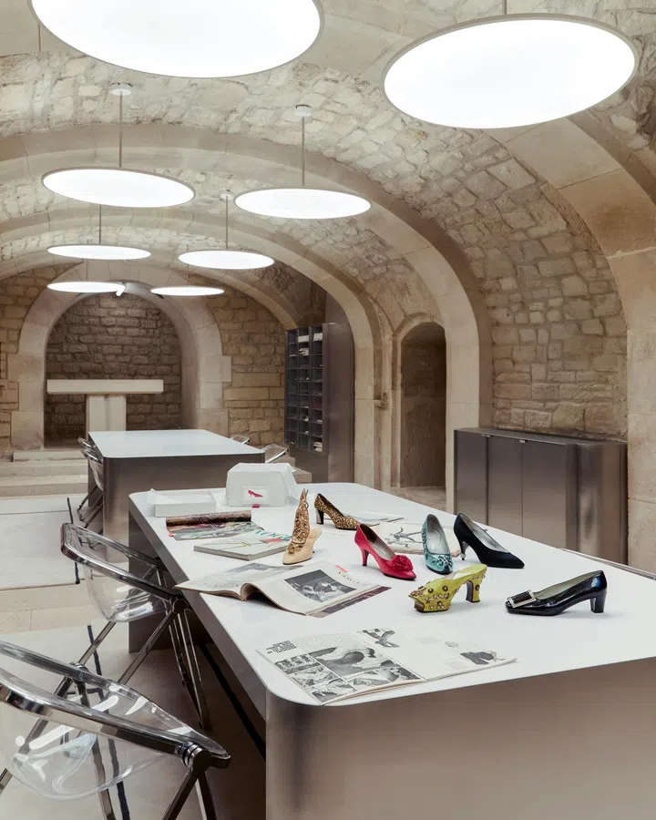 Maison Vivier Roger Vivier Paris