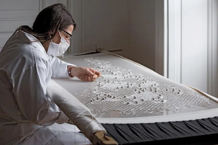 蔻丽首次将男性艺术家纳为合作对象，希冀透过合作强调两性差异并非对立关系，而是互补共生的存在。