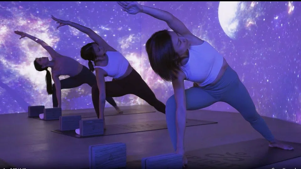 沉浸式教室让学员更投入。