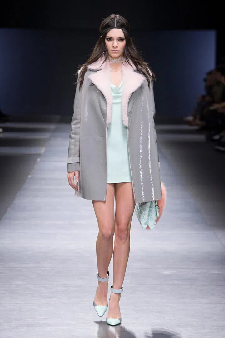 VERSACE (48)