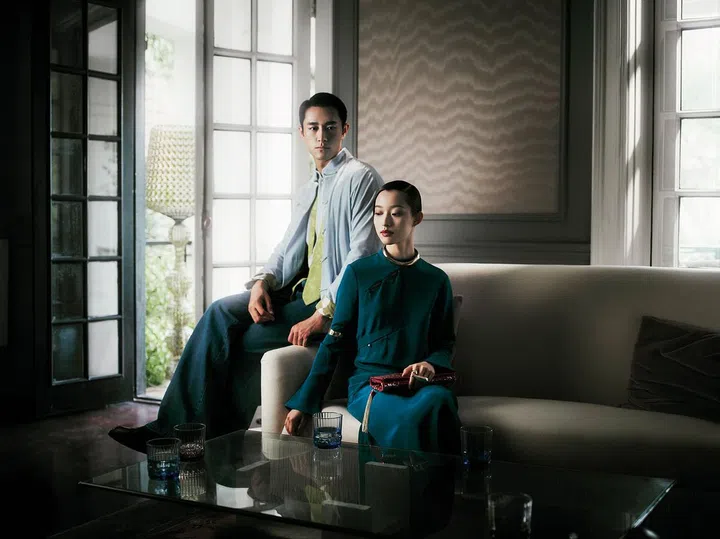 上海滩2024秋冬系列女装尽显摩登奢华。Photo Courtesy of Shanghai Tang 