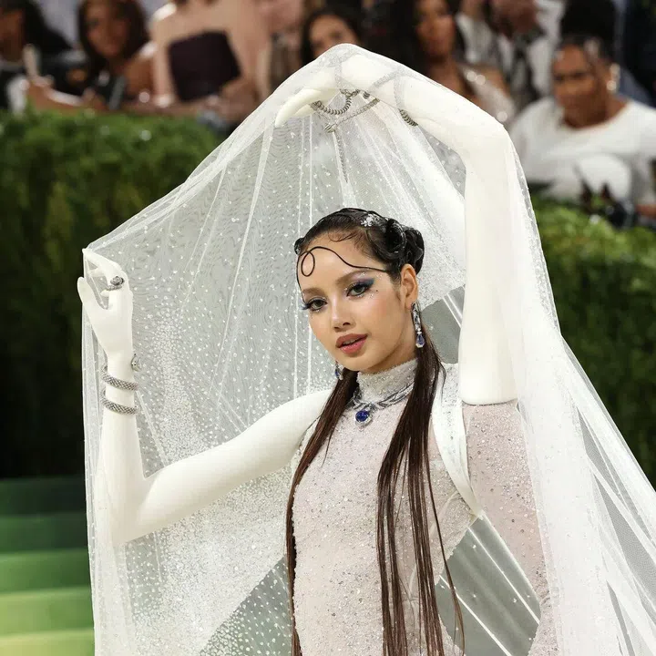 Met Gala 2026, ICON Ball 2026, LISA, Blackpink, 风华晚宴，妆容