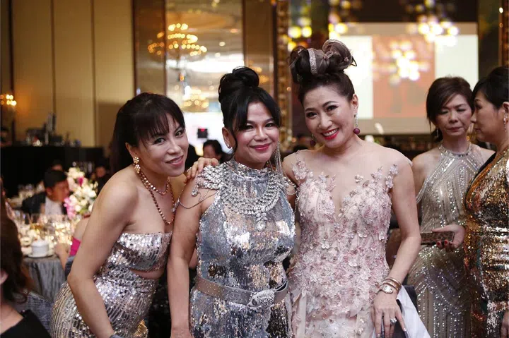 Angela Loh Bem, Jean Yip & Tan Khar Nai