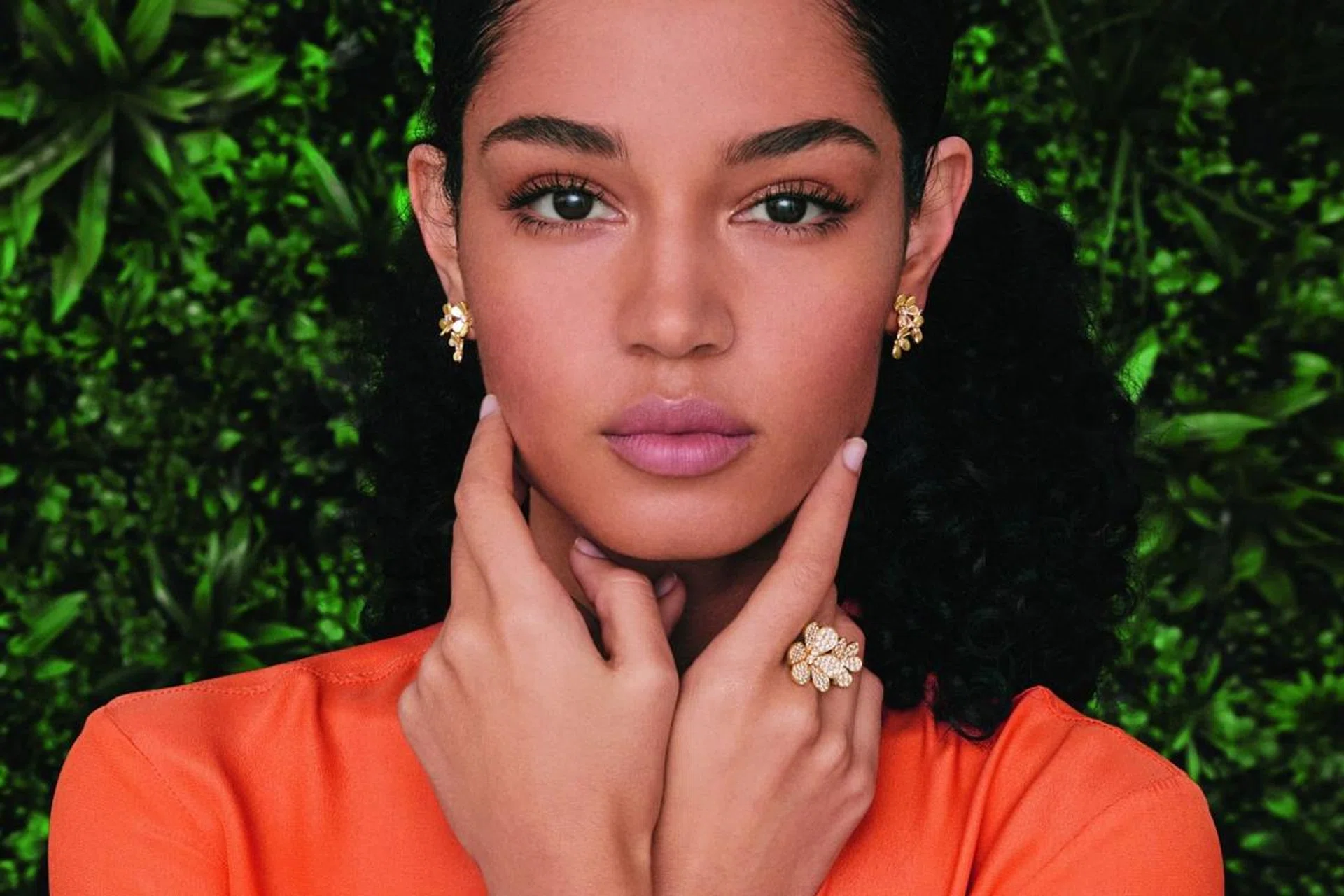Van Cleef & Arpels, Van Cleef Arpels, Frivole, Frivole collection, flowers, spring, floral jewellery, jewellery